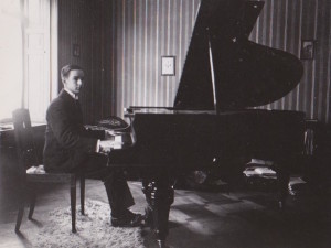 Pianist 1938